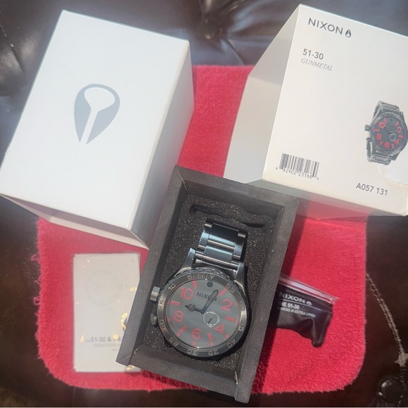 Nixon 51-30 Rare Gunmetal w/Red Numbers, Tide High Low, Model A057 131 - Picture 1 of 9